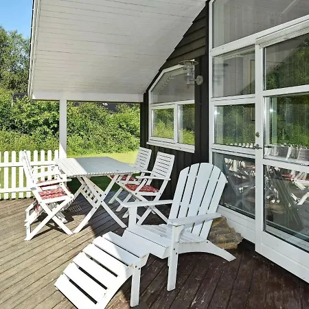 度假居 Two-bedroom Holiday In 6