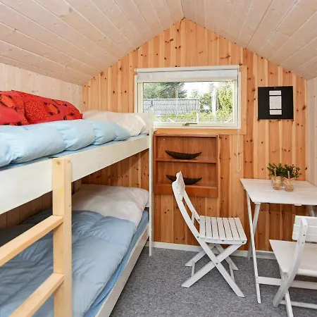 Two-bedroom Holiday In 6 度假居 Oksbøl