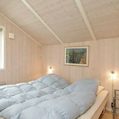 度假居 Two-bedroom Holiday In 6